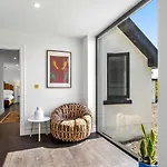 Sweet Garden, Mannin -