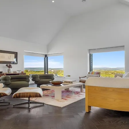 Dom wakacyjny Sweet Garden, Mannin -